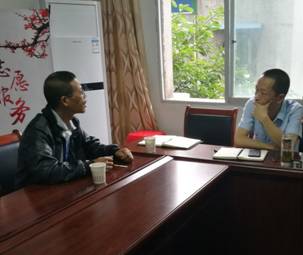 司法服務(wù)零距離 自流井區(qū)人民法院社區(qū)法律與企業(yè)管理咨詢惠民生